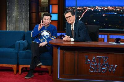 Stephen Colbert - Mike Myers - Dana Carvey - Mike Myers Talks Comedy Chemistry With ‘Wayne’s World’ Co-Star Dana Carvey - etcanada.com - Netflix