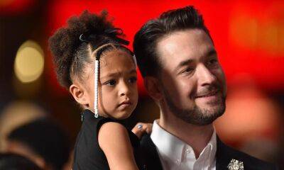 Serena Williams - Alexis Ohanian - Olympia Ohanian - Alexis Ohanian takes daughter Olympia mini-golfing for sweet ‘daddy-daughter date’ - us.hola.com
