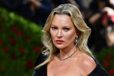 Kate Moss - Whitney Henriquez - Kate Moss To Testify In Johnny Depp And Amber Heard Trial Over Alleged Stairs Incident - etcanada.com