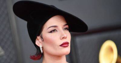 Tiktok - Halsey says their label won’t let them release a new song unless they make a viral TikTok - thefader.com