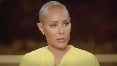 Jada Pinkett Smith - Tupac Shakur - Pinkett Smith - Willow Smith - Red Table-Talk - Red Table Talk - Jada Pinkett Smith Says She's a 'Terrified Little Girl Underneath' in Emotional 'Red Table Talk' Episode - etonline.com - city Baltimore