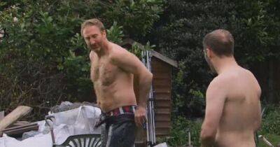 John Stape - Tyrone Dobbs - Fiz Stape - Itv Corrie - 'What the hell am I watching?' ITV Corrie fans baffled by wet stripping scenes as Tyrone and Phill fight over Fiz - manchestereveningnews.co.uk