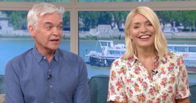 ITV This Morning's Holly Willoughby loses it live on show thanks to viewer's 'brilliant' call - www.manchestereveningnews.co.uk