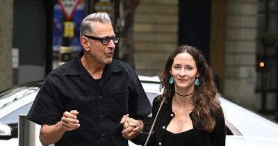 Jeff Goldblum, 69, holds hands with wife Emilie Livingston, 39 - www.msn.com