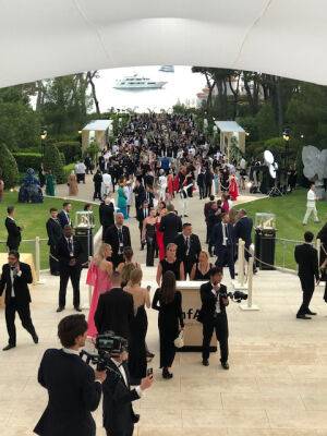 AmFAR Turned Up The Heat As Cannes Got In A ‘What Pandemic?’ Party Mood For Their 75th - deadline.com - Russia