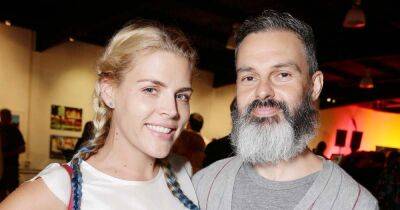 Marc Silverstein - Busy Philipps and Marc Silverstein’s Relationship Timeline: The Way They Were - usmagazine.com - Mexico