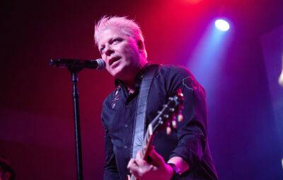 Watch The Offspring’s Dexter Holland give commencement speech at USC’s Keck School of Medicine - www.nme.com