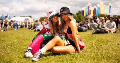 Pictures: Best festival fashion and trends at Neighbourhood Weekender 2022 in Warrington - manchestereveningnews.co.uk - Manchester - county Cheshire - Victoria, county Park