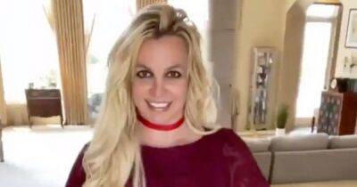 Britney Spears - Britney Spears leaves fans worried and she shares second naked photo - ok.co.uk