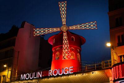 Paris’ iconic Moulin Rouge windmill becomes $1 Airbnb for lucky lovers - nypost.com - Britain - France