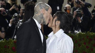 Kourtney Kardashian - Travis Barker - Evan Agostini - Kourtney Travis Just Made Out on the Red Carpet For Their First Met Gala Appearance - stylecaster.com - New York - state Nevada - city Las Vegas, state Nevada