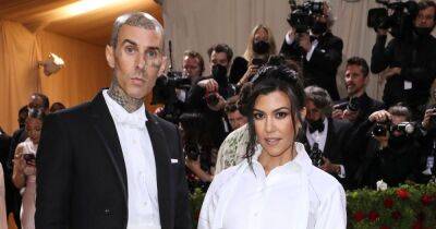 Kourtney Kardashian and Travis Barker Pack on the PDA at Met Gala 2022 After Skipping Event Last Year - www.usmagazine.com - New York