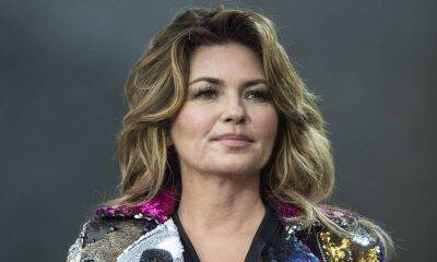 Shania Twain soaks up the sun in gorgeous new photo with her beloved horse - hellomagazine.com - Las Vegas