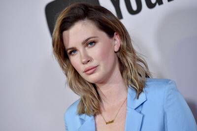 Ireland Baldwin Reveals Some Of The Physical Threats And Verbal Abuse From Her Exes - etcanada.com - Ireland