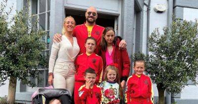 Tyson Fury twins with his three adorable sons as he enjoys family time in Morecambe - www.manchestereveningnews.co.uk - Venezuela