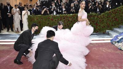 Anna Wintour - Jeff Kravitz - A look inside the Met Gala: Glitter, glamour and 275,000 pink roses - foxnews.com - New York - USA