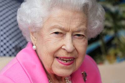 Eight Portraits Of Queen Elizabeth Projected Onto Stonehenge To Mark Platinum Jubilee - etcanada.com - Britain - city Elizabeth