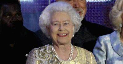 All The Queen's jubilee outfits and what we can expect for her Platinum Jubilee - www.ok.co.uk - county Imperial