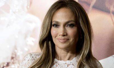 Jennifer Lopez - Jennifer Lopez opens up about the panic attack that changed her life: ‘I thought I was losing my mind’ - us.hola.com