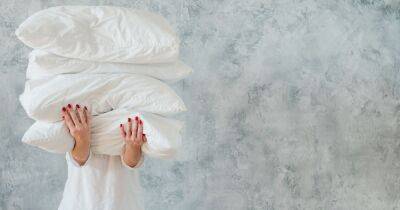 Cleaning expert reveals top tip to remove those nasty yellow stains from your pillows - www.ok.co.uk