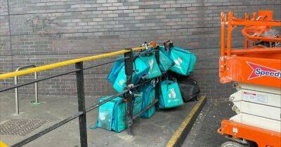 Deliveroo delivery bags left in filthy alley behind the Arndale 'for months' - www.manchestereveningnews.co.uk - Manchester - India