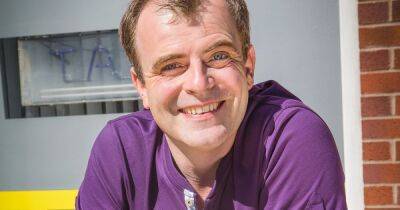 Corrie Simon Gregson's car 'written off' as woman drives into his parked vehicle - www.ok.co.uk - county Mcdonald