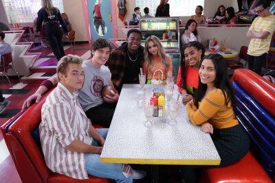‘Saved By The Bell’ Canceled At Peacock After 2 Seasons - deadline.com - California