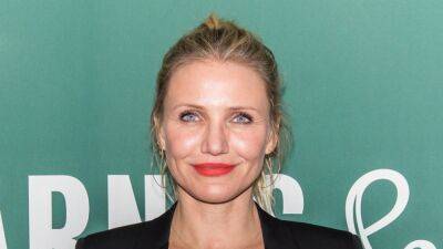 Cameron Diaz Recreates Iconic Hair Gel Moment From 'There's Something About Mary' - www.etonline.com