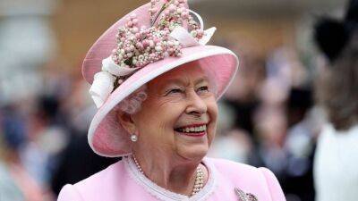 Queen to miss traditional royal garden party season - abcnews.go.com - London