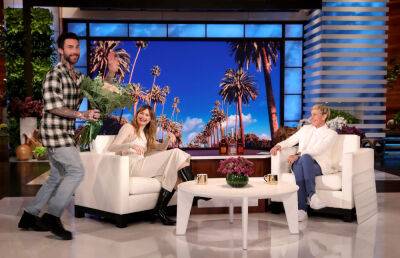 Behati Prinsloo Gets A Surprise Visit From Adam Levine On ‘Ellen’ - etcanada.com