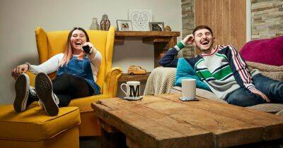 Gogglebox's Sophie and Pete Sandiford poke fun at Holly Willoughby's 'mum voice' - www.ok.co.uk - France - city Sandiford