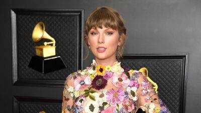 Taylor Swift - Kevin Mazur - Taylor Swift rereleases ‘This Love’ 8 years later - foxnews.com - Los Angeles - California - city Los Angeles, state California