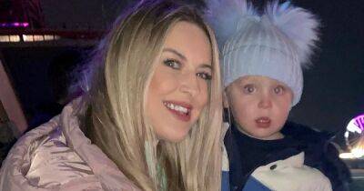 A mum is warning other parents after her two-year-old son choked on a lollipop - as he was sat on her lap - www.manchestereveningnews.co.uk - Manchester