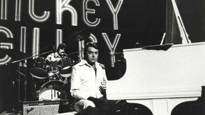 Mickey Gilley Was a Consummate Musician Who Sparked 1980s ‘Urban Cowboy’ Craze (Appreciation) - variety.com - Texas - city Pasadena