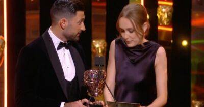 Kate Middleton - Giovanni Pernice - Sam Thompson - Rose Ayling-Ellis corrected by Giovanni Pernice as she makes presenting blunder at BAFTAs - ok.co.uk - Britain - Chelsea - county Bee