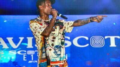Travis Scott - Travis Scott Performs Publicly for the First Time 6 Months After the Astroworld Tragedy - etonline.com - Miami - Texas - Houston, state Texas - Florida - Dubai - county Scott - county Travis