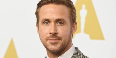Ryan Gosling Says the Spy He Plays in 'The Gray Man' 'Just Wants to Sit on the Couch and Watch Netflix' - justjared.com - county Gray - Netflix