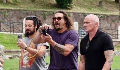 Jason Momoa Delighted While Sightseeing In Rome - etcanada.com - Italy - Rome