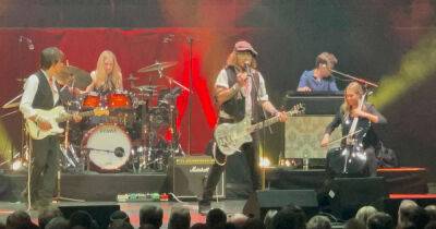 Johnny Depp - John Lennon - Richard Madeley - Amber Heard - Johnny Depp appears on stage with Jeff Beck for third time as he awaits libel trial verdict - msn.com - Britain - USA - county Hall - Birmingham - city Sheffield, county Hall