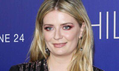 Mischa Barton makes waves in stylish bikini as she throws it back to sun-drenched vacation - hellomagazine.com - Britain - France - Los Angeles