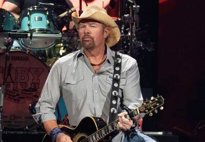 Toby Keith Reveals Stomach Cancer Diagnosis: ‘I Need Time To Breathe, Recover And Relax’ - etcanada.com