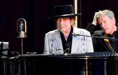 Jimmy Fallon - Bob Dylan - Angel Olsen - Elisabeth Moss - Bob Dylan covers The Grateful Dead at tour-closing gig - nme.com - USA - California - county Oakland