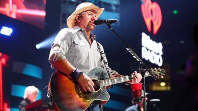 Toby Keith Announces Stomach Cancer Diagnosis With Optimistic Message - thewrap.com - Oklahoma - Ohio