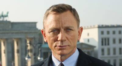 Daniel Craig - Benoit Blanc - 'Knives Out 2' Gets Official Title, Release Date Information Also Revealed By Netflix! - justjared.com - Netflix