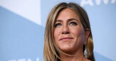 Get Your Hair on Jennifer Aniston’s Level With This $26 Gloss - www.usmagazine.com - New York