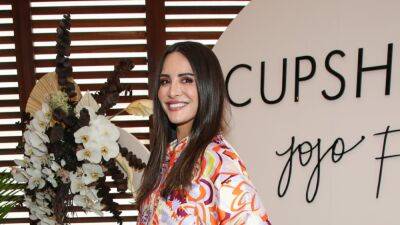 Deidre Behar - Andi Dorfman Talks Feeling 'Relieved' After Her Engagement and Planning an Italian Wedding (Exclusive) - etonline.com - Italy