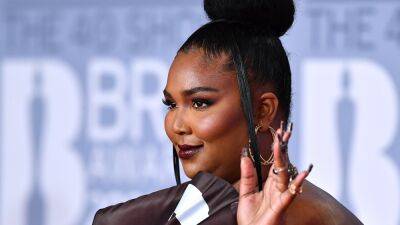 Lizzo Changes Lyrics to ‘GRRRLS’ After Fans Point Out She ‘Unintentionally’ Used Abelist Slur - thewrap.com