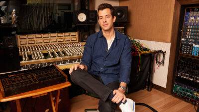 Paul Maccartney - Zane Lowe - Lily Allen - Mark Ronson - Amy Winehouse - Bruno Mars - Jem Aswad-Senior - Mark Ronson to Give Master Class on Music Production in ‘BBC Maestro’ Series (EXCLUSIVE) - variety.com - city Uptown