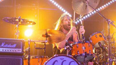 Taylor Hawkins - Foo Fighters - Mark Ronson - Liam Gallagher - Brian May - Roger Taylor - Dave Chappelle - Alex Lifeson - Josh Homme - Chrissie Hynde - Wolfgang Van-Halen - Chris Chaney - Foo Fighters Announce Queen, Chrissie Hynde, Dave Chappelle Among Performers At Taylor Hawkins London Tribute Concert - deadline.com - Colombia
