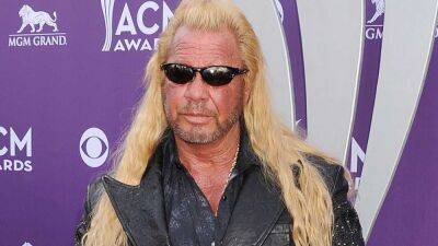 Dog the Bounty Hunter's Daughter Lyssa Chapman Gets Married to Wife In Gorgeous Hawaiian Ceremony - etonline.com